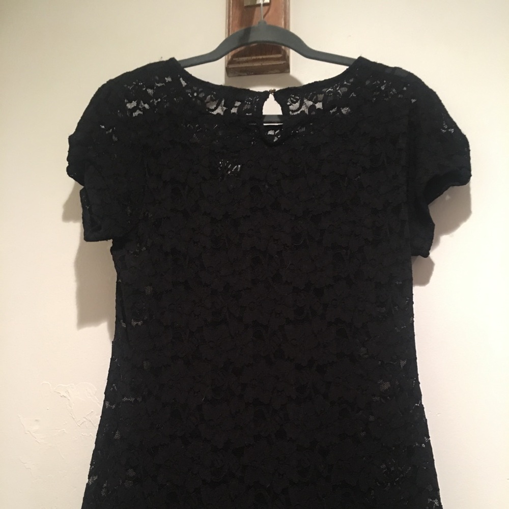 EXPRESS | LACE TOP - Picture 2 of 4